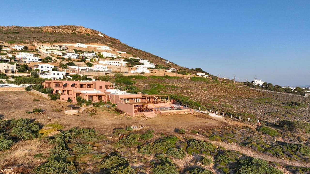Akre - Designed For Adults 4*